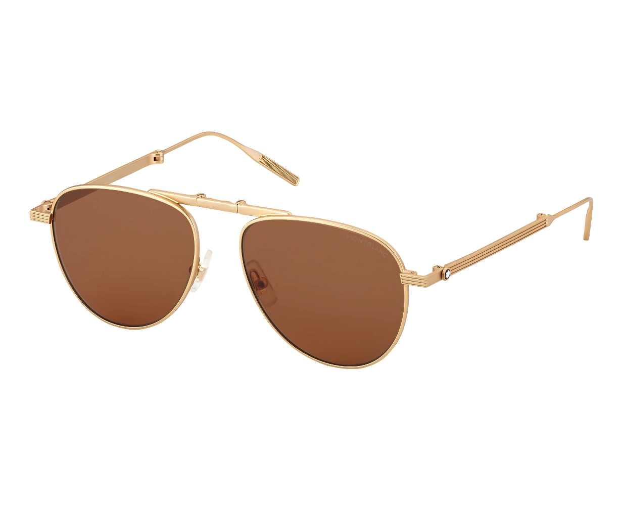 Kính Montblanc được chế tác thủ công bởi các bậc thầy trong nghề.