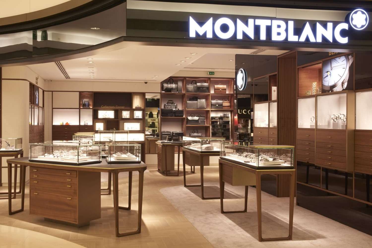 Mua thắt lưng nam nữ Montblanc authentic tại Store Việt Nam.