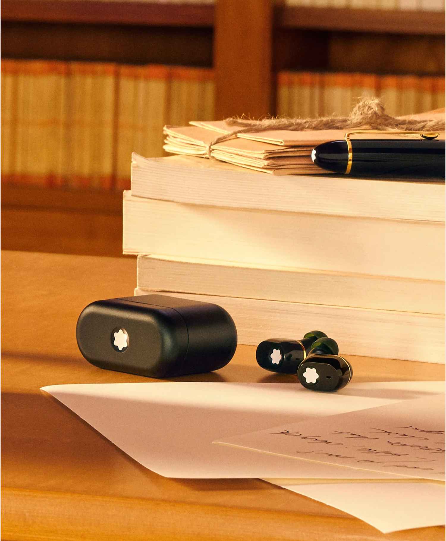 Tai nghe Montblanc MTB 03 In-Ear Headphones MB-128648