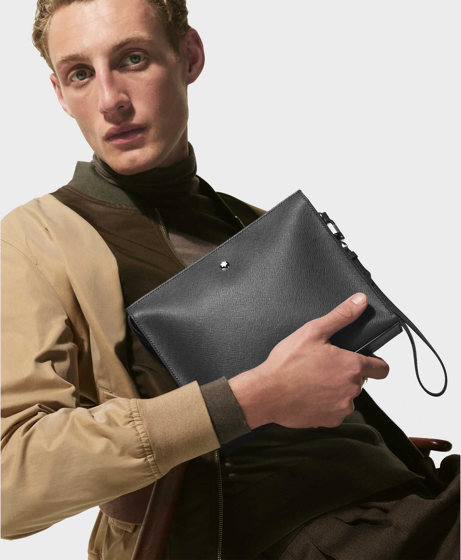 Túi clutch Montblanc 198860 chính hãng ở Tphcm, Hà Nội